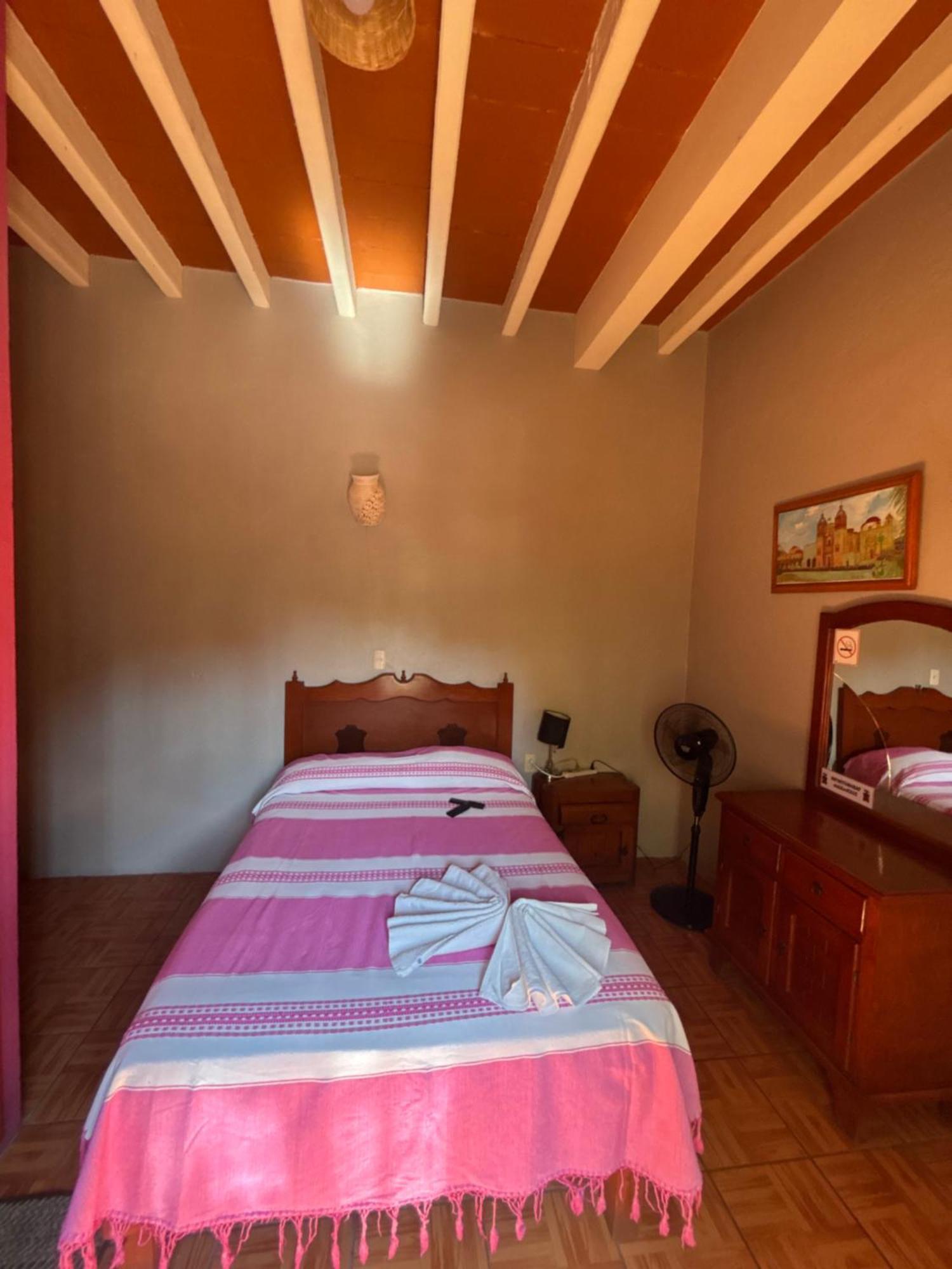 Hotel Posada "Mi Rosita" Oaxaca Екстериор снимка